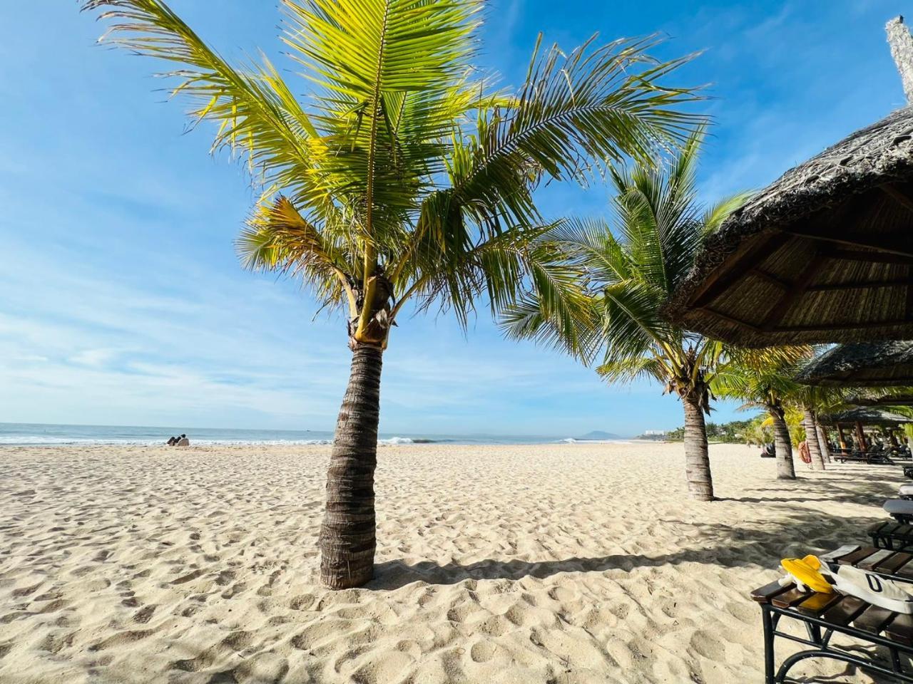 1 Seaview- 2 Gardenview 2Mins To The Beach - Luxury Condotel ファンティエット エクステリア 写真