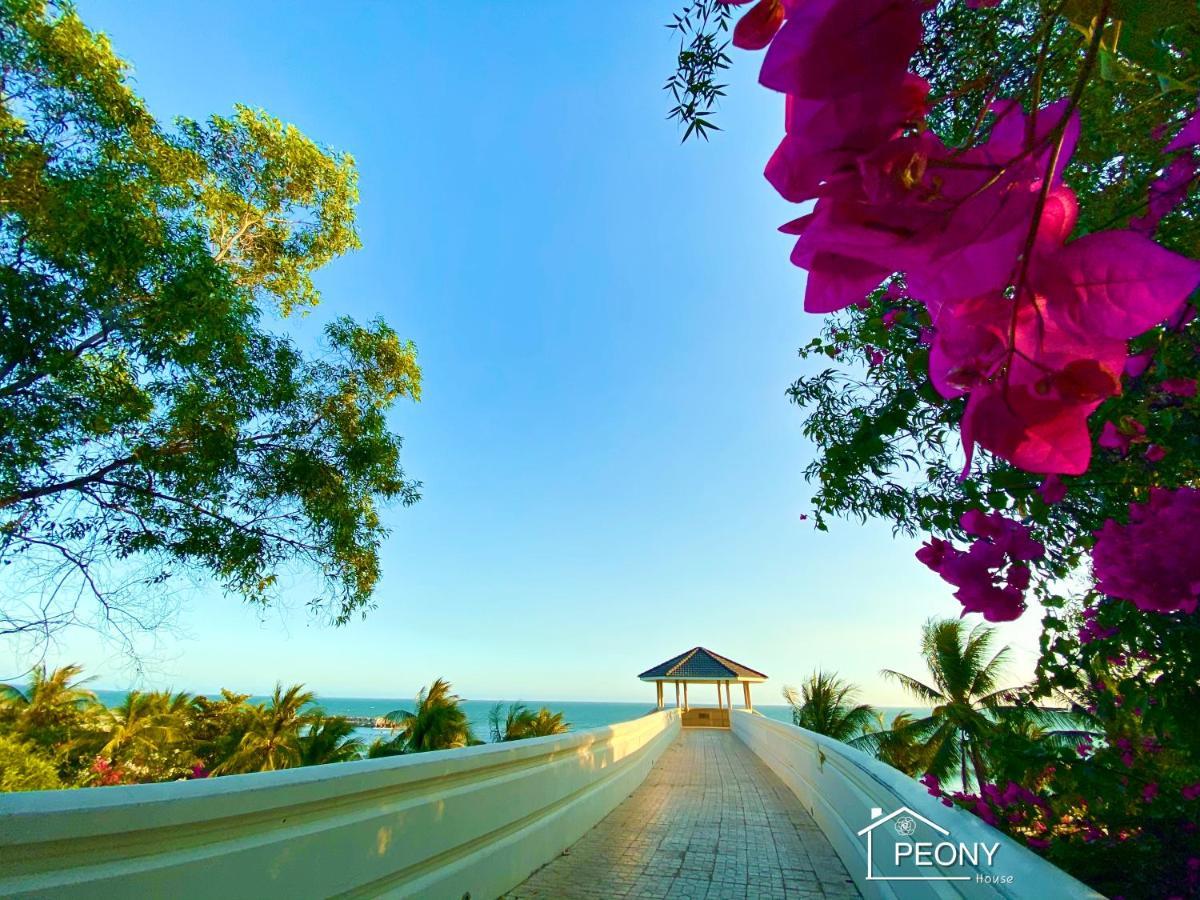 1 Seaview- 2 Gardenview 2Mins To The Beach - Luxury Condotel ファンティエット エクステリア 写真